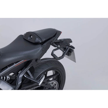 Yamaha MT-09 ABS (22-26) m.fl. V-LOC side carrier Left – SW-Motech – produktbillede 2