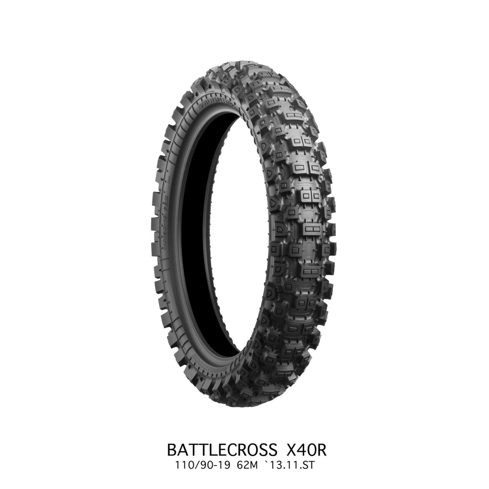 Bridgestone Battlecross X40 110/90-19 62M TT – bagdæk – originalt Bridgestone bagdæk med stærkt greb på hårdt motocrossunderlag. Køb hos Mo2parts.