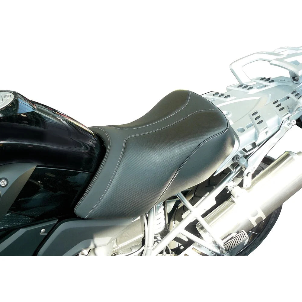 BMW modeller (04-13) Adventure Tour solosæde – Saddlemen – ekstra produktvisning med fokus på form, polstring, syninger og finish – billede 2