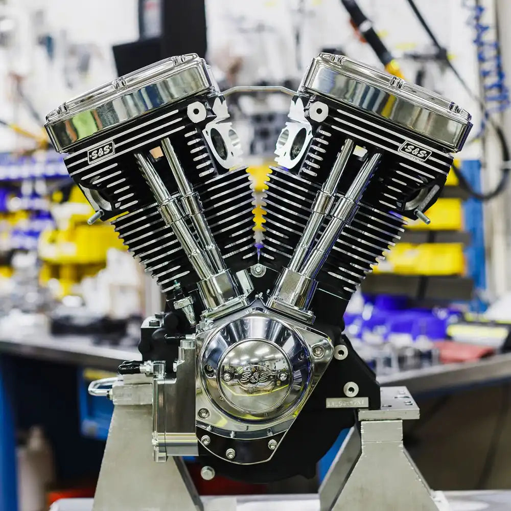 Harley-Davidson Evolution (84-99) V124 Long Block Engine, krom / Wrinkle Black – S&S Cycle – detaljevisning 7