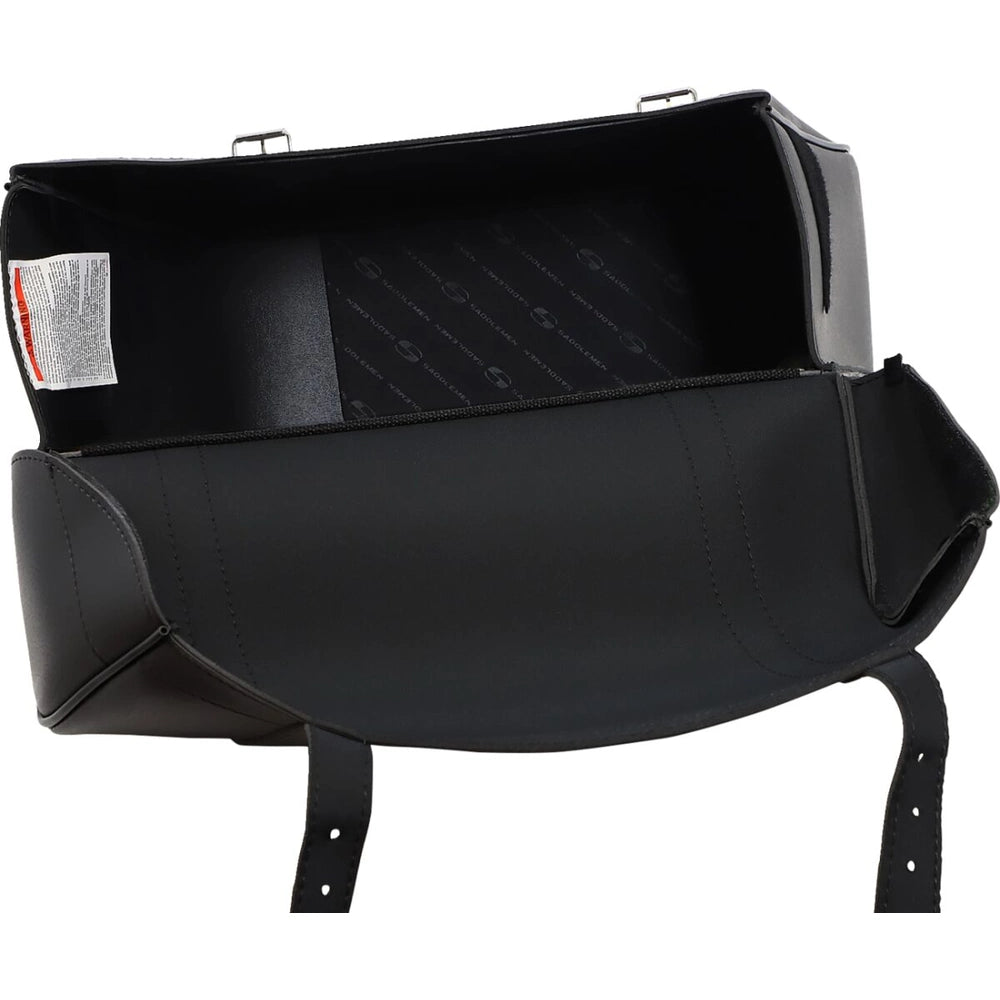 Honda / Kawasaki m.fl. (84-22) Highwayman sidetasker – Saddlemen – ekstra produktvisning med fokus på form, opbevaring og detaljer – billede 3