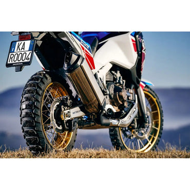 Metzeler Karoo 4 130/80R17 65Q TL – bagdæk – alternativt produktbillede med fokus på dækprofil og design.