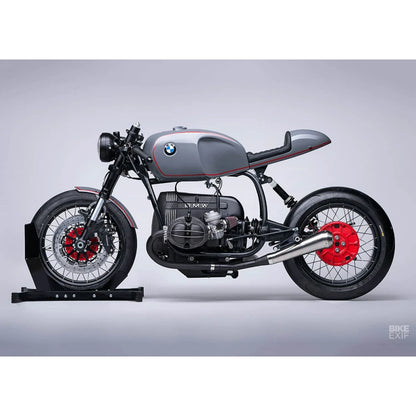 Universal GP Style slip-on lyddæmper, rustfrit stål – Spark – monteret på motorcykel, design og linjeføring, billede 4