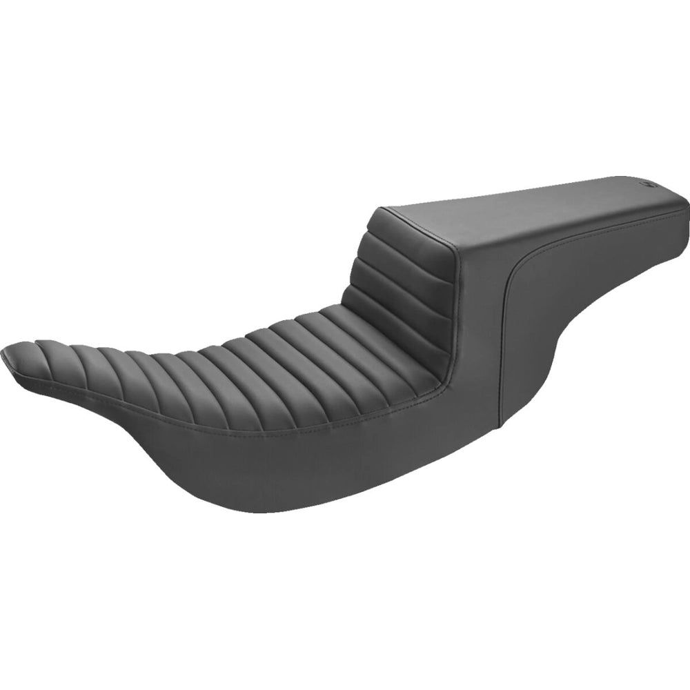Harley-Davidson Touring (97-07) Step-Up 2-up sæde Front Tuck-n-Roll, 29 cm (11-1/2") (897-07-171) – Saddlemen