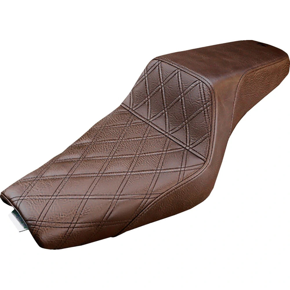 Harley-Davidson Sportster (04-22) Step-Up 2-up sæde Front Lattice Stitch, med førerryglæn (807-11-172BR) – Saddlemen