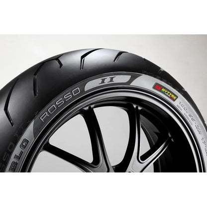 Pirelli Diablo Rosso II 190/50 ZR17 (73W) TL – bagdæk set fra siden – se profil og design på dette Pirelli bagdæk hos Mo2parts.