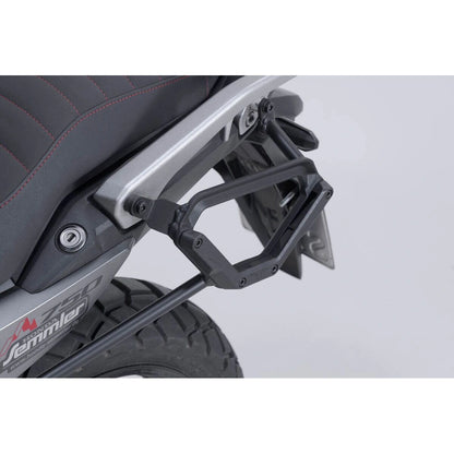 Honda Xl 750 ABS (23-26) V-LOC side carrier Left – SW-Motech – produktbillede 2
