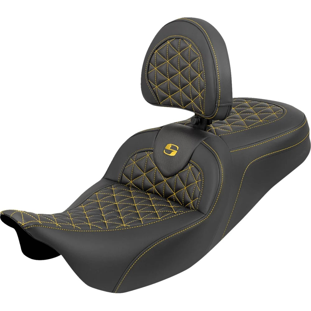 Harley-Davidson Touring (08-25) Roadsofa 2-up sæde guld syning med førerryglæn, 39,5 cm (15-1/2") – Saddlemen