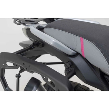 CFMoto MT 450 ABS (24-26) PRO side carrier Set (Left & Right) – SW-Motech – produktbillede 2