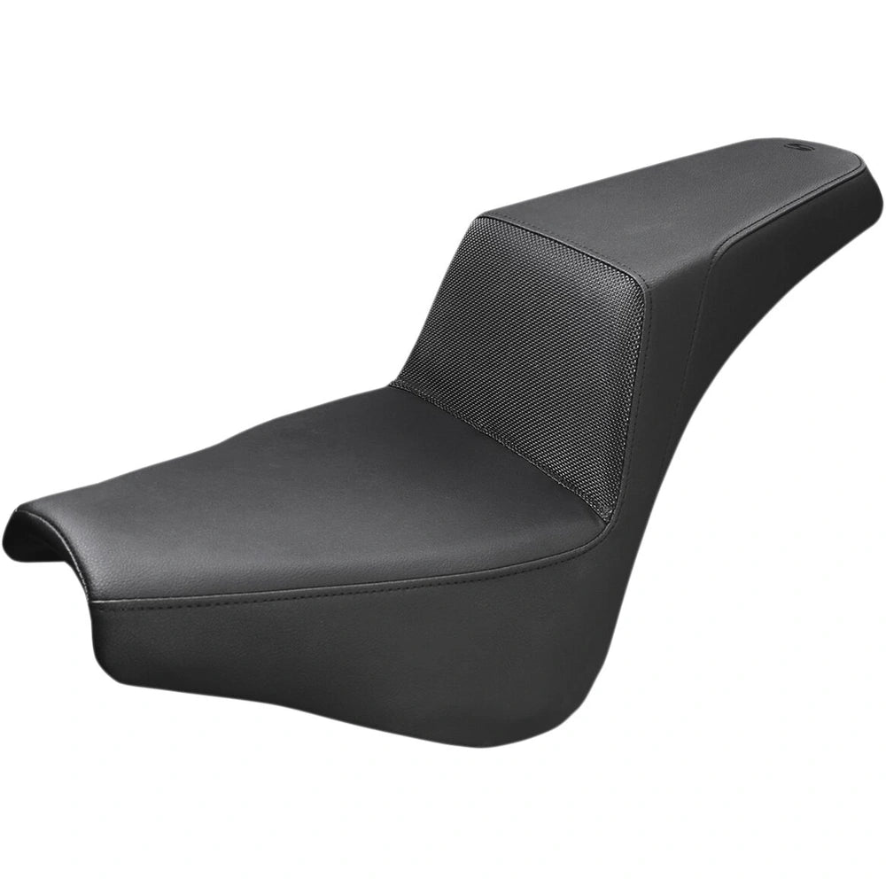 Harley-Davidson Softail (18-26) Step-Up 2-up sæde Gripper, Standard – Saddlemen