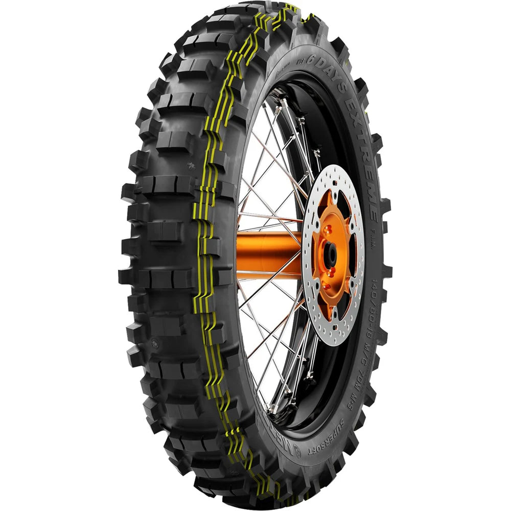 Metzeler MCE 6 Days Extreme 140/80-18 70M TT Super Soft – bagdæk – originalt Metzeler MC-dæk med traktion og kontrol på løst underlag.