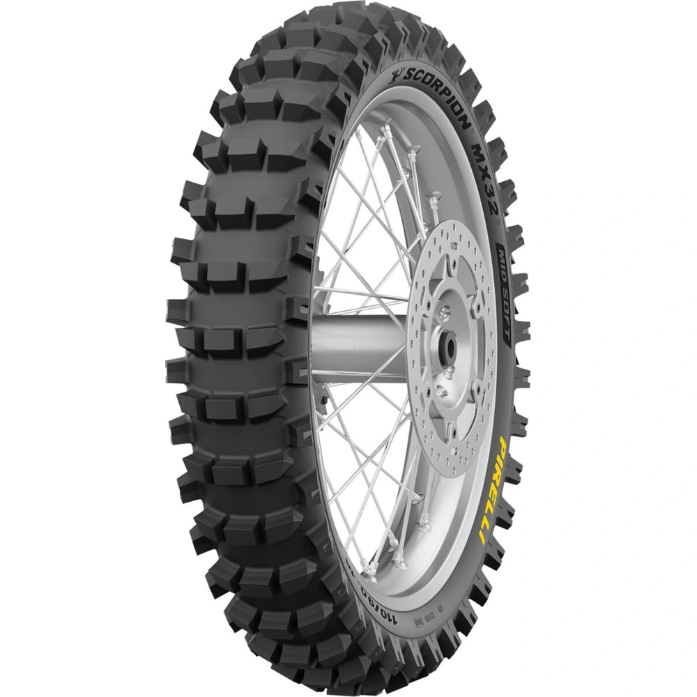 Pirelli Scorpion MX32 Mid Soft 120/90-19 66M TT NHS – bagdæk – originalt Pirelli bagdæk med maksimalt greb, præcis feedback og ægte banefølelse. Køb hos Mo2parts.