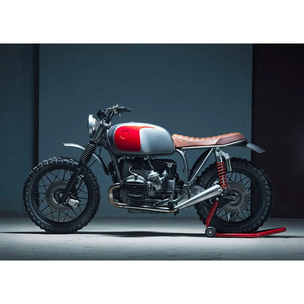 Universal Classic slip-on lyddæmper, rustfrit stål – Spark – monteret på motorcykel, design og linjeføring, billede 2