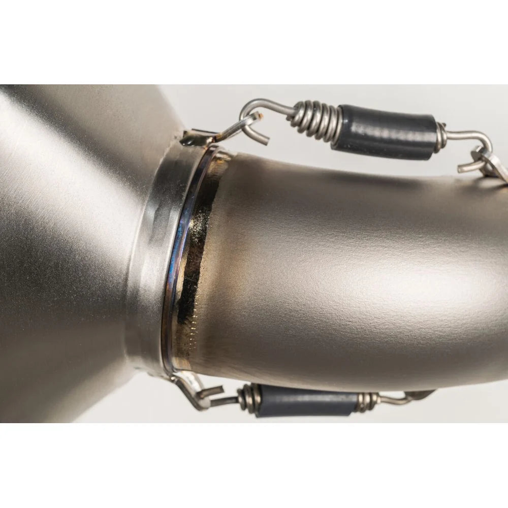 Yamaha YZF-R1 / MT-10 (15-26) Force Evo 3/4 slip-on, titanium – Spark – monteret på motorcykel, design og linjeføring, billede 2