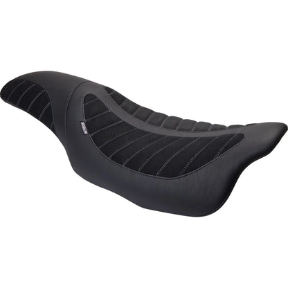Harley-Davidson Touring (08-25) Kodlin Signature Series 2-up sæde – Mustang – Mustang varenr. 76292