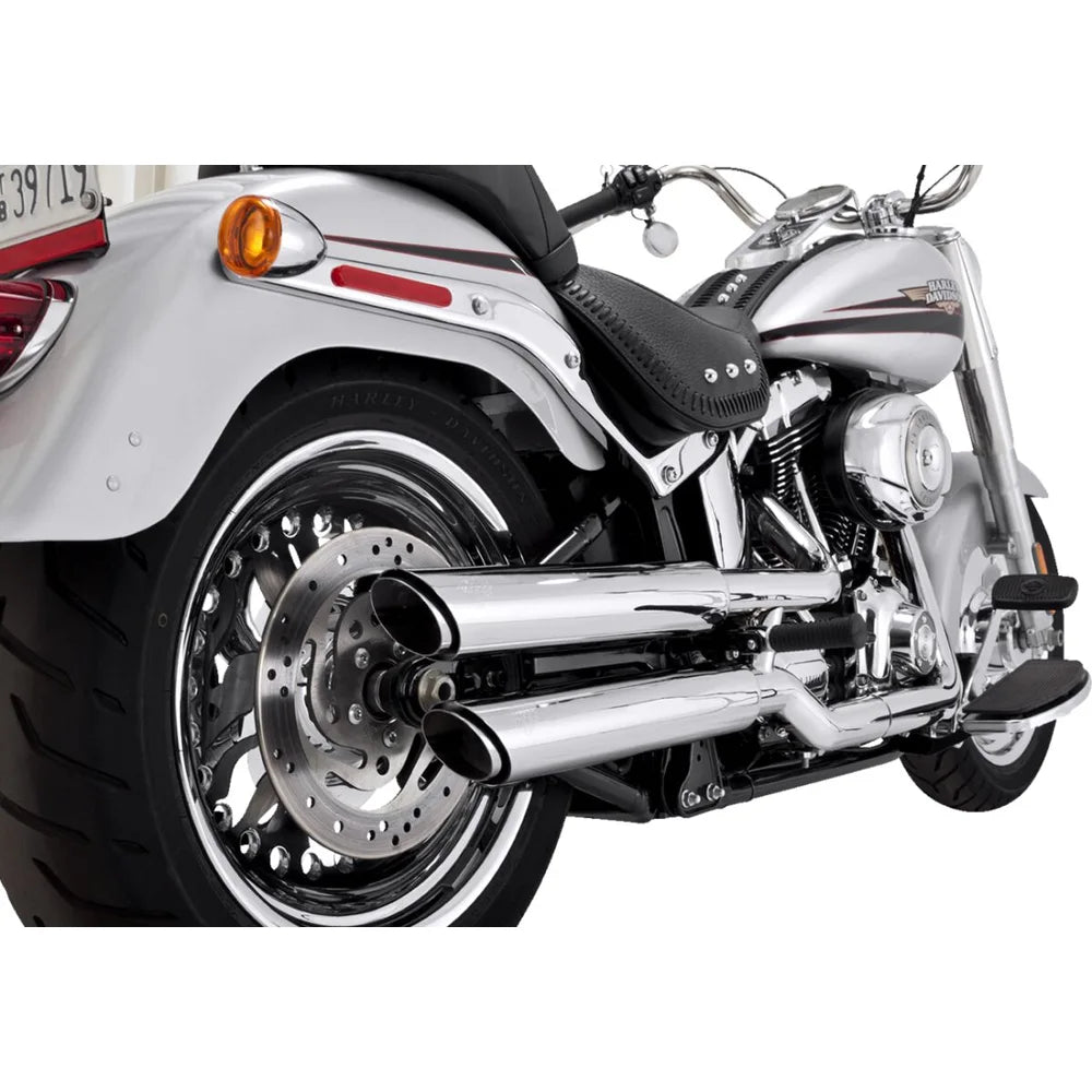 Harley-Davidson Softail (07-17) 3" Twin Slash slip-on, krom – Vance & Hines – monteret på motorcykel – design og pasform 3
