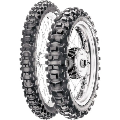 Pirelli Scorpion XC Mid Hard 140/80-18 70M TT – bagdæk set fra siden – se profil og design på dette Pirelli bagdæk hos Mo2parts.