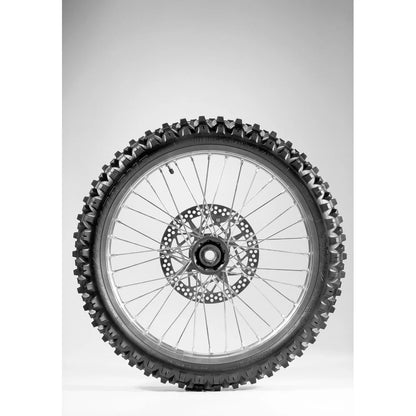 Metzeler MCE 6 Days Extreme 120/90-18 65M TT Medium – bagdæk – alternativt produktbillede med fokus på dækprofil og design.