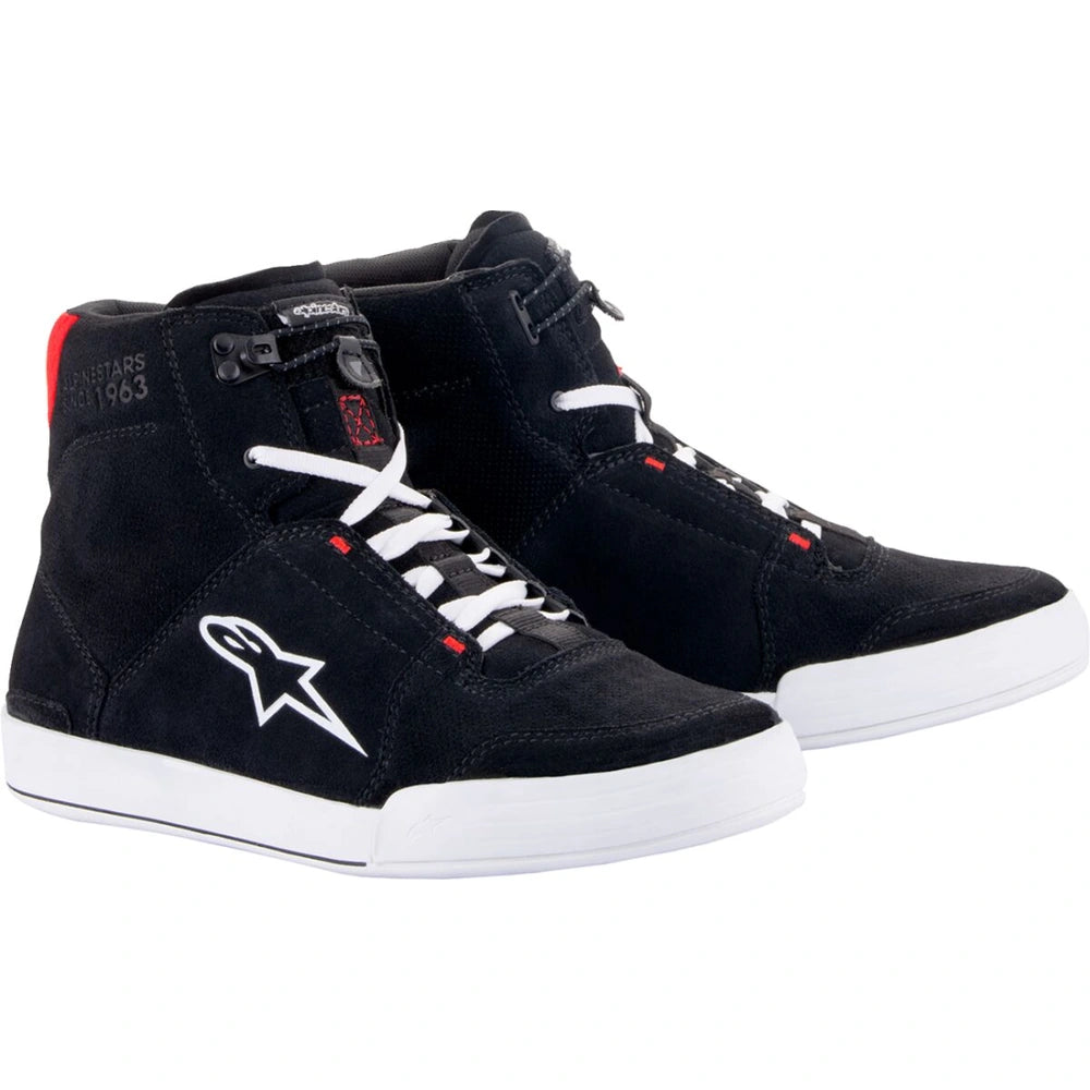 MC sko Chrome, herre – Sort/Rød/Hvid, str. EU 44 / US 11 fra Alpinestars – primært produktbillede