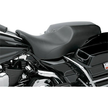 Harley-Davidson Touring (03-25) Profiler 2-up sæde – Saddlemen – ekstra produktvisning med fokus på form, polstring, syninger og finish – billede 3
