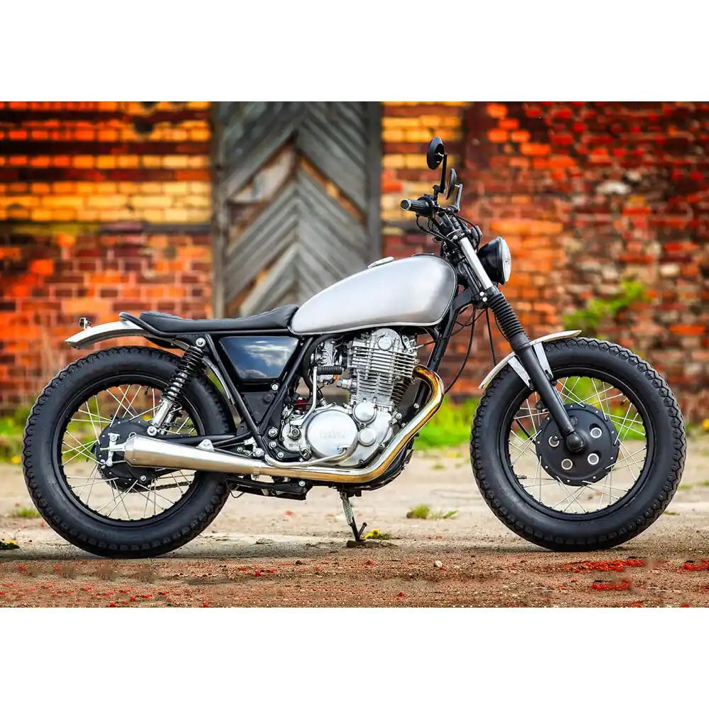 Universal Classic slip-on lyddæmper, rustfrit stål – Spark – monteret på motorcykel, design og linjeføring, billede 4