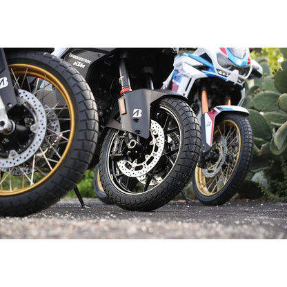 Bridgestone Battlax Adventure Trail AT41 110/80R19 59V TL – fordæk – originalt Bridgestone fordæk med sikre vejegenskaber og råt adventure-look. Køb hos Mo2parts. Produktbillede 4.