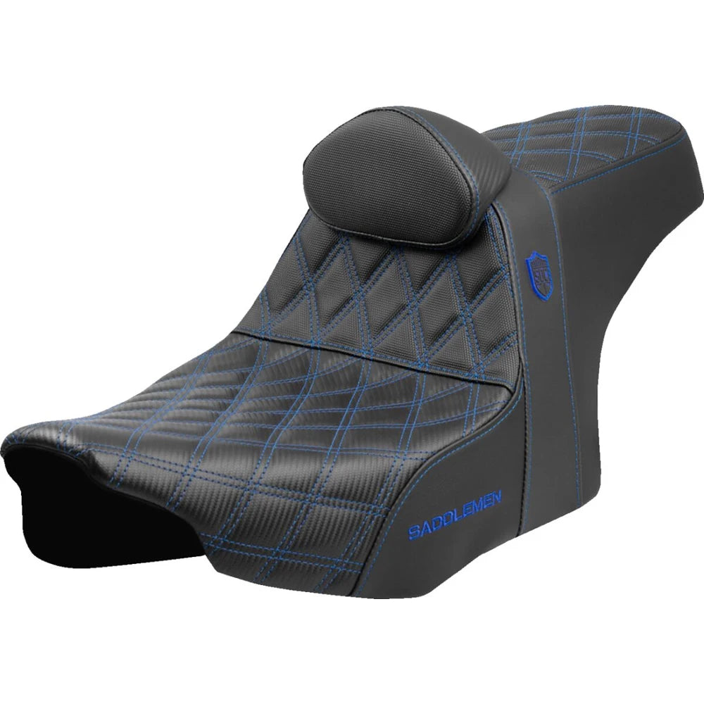 Harley-Davidson Touring (23-26) Pro Series SDC Performance 2-up sæde Black Gripper Lumbar/ Carbon Fiber blå syning med førerryglæn – Saddlemen