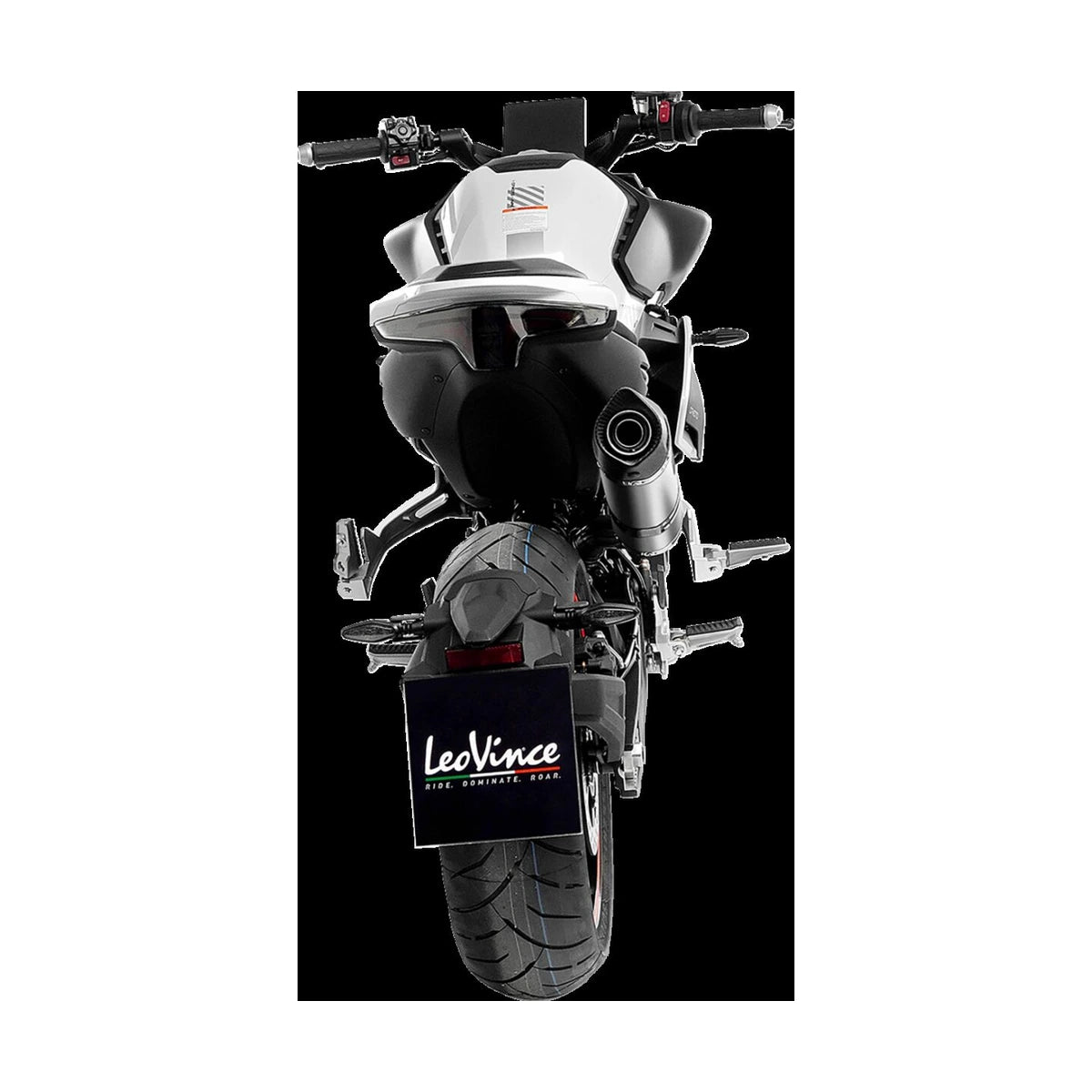 CFMOTO NK 800 (23-24) LeoVince LV One EVO slip-on – rustfri – ekstra produktvisning af lyddæmper, finish og detaljer 4