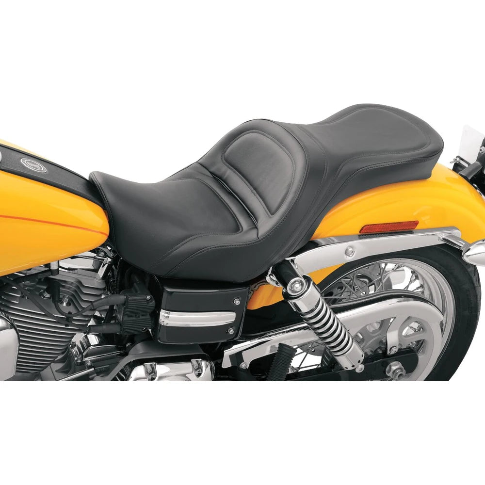 Harley-Davidson Dyna (06-17) Explorer 2-up sæde – Saddlemen – ekstra produktvisning med fokus på form, polstring, syninger og finish – billede 2