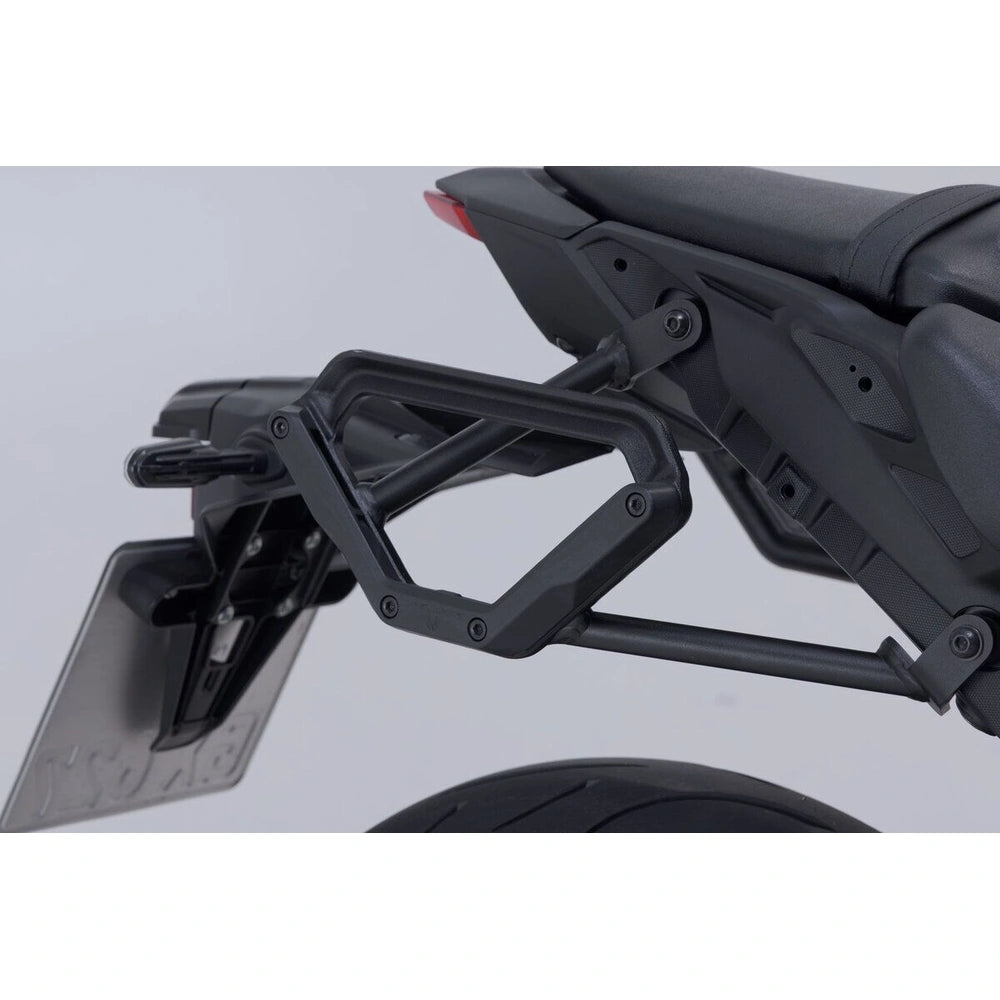 Yamaha MT-09 ABS (22-26) m.fl. V-LOC side carrier Right – SW-Motech – produktbillede 2