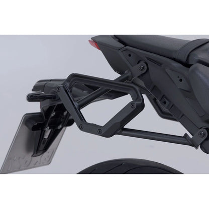 Yamaha MT-09 ABS (22-26) m.fl. V-LOC side carrier Right – SW-Motech – produktbillede 2