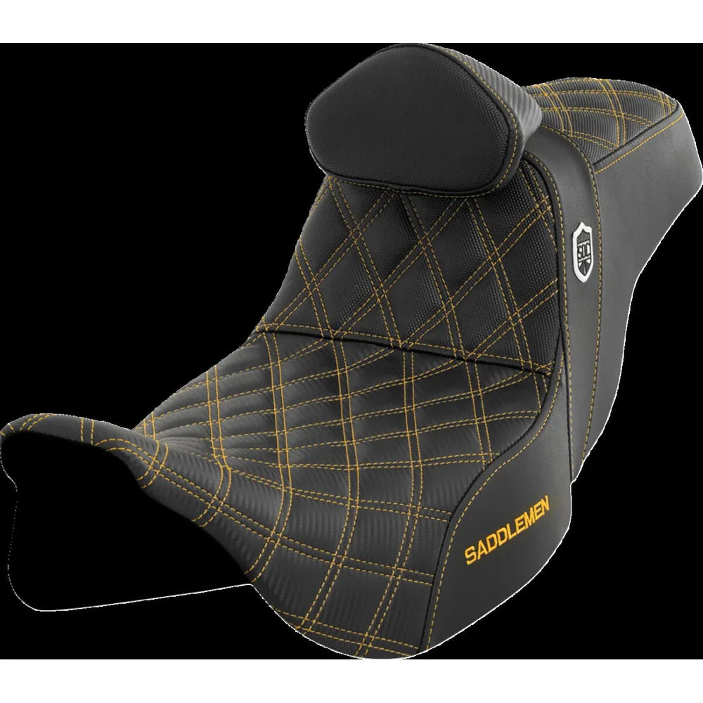 Harley-Davidson Touring (08-24) Pro Series SDC Performance 2-up sæde Black Gripper Lumbar/ Carbon Fiber guld syning med førerryglæn – Saddlemen