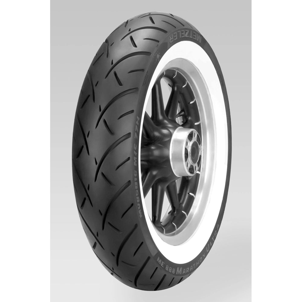 Metzeler ME 888 Marathon Ultra White Wall 170/80B15 77H TL – bagdæk – originalt Metzeler MC-dæk med stabilitet, komfort og rolig kørefølelse.