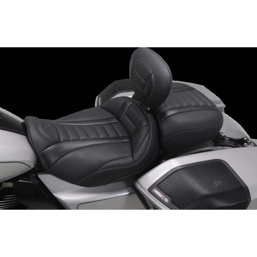 Harley-Davidson Touring (23-26) Deluxe Touring solosæde – Mustang – Mustang varenr. 89401GM – ekstra visning af form, polstring og design – billede 3