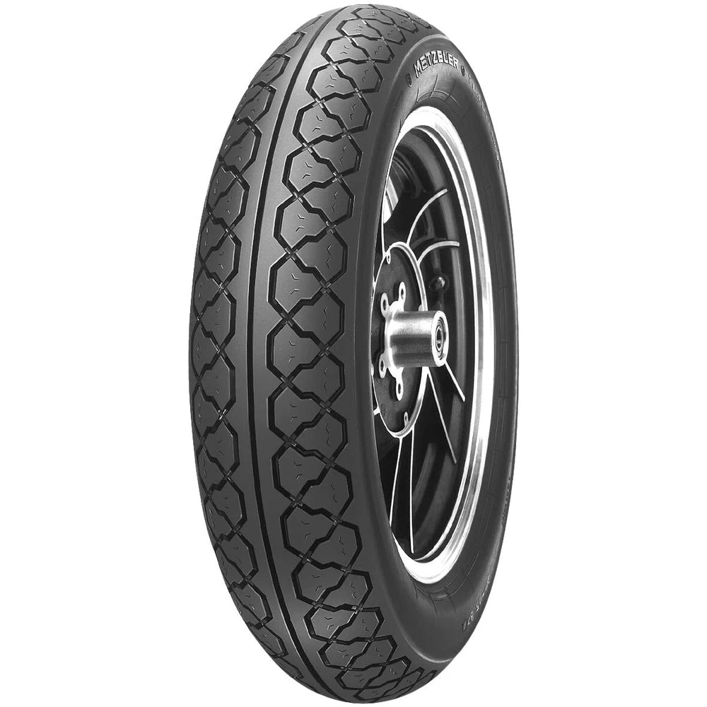 Metzeler Perfect ME 77 110/90-16 59S TL – for-/bagdæk – originalt Metzeler MC-dæk med klassisk profil, stabilitet og forudsigelig kørefølelse.