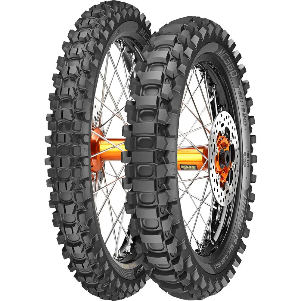 Metzeler MC360 Mid-Hard 110/100-18 64M TT – bagdæk – originalt Metzeler MC-dæk med motocross-traktion og præcis kontrol i terræn.