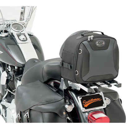 FTB1000 sissy bar taske – Saddlemen – ekstra produktvisning med fokus på form, opbevaring og detaljer – billede 4