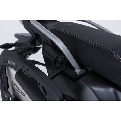CFMoto MT-X 800 ABS (25-26) PRO side carrier Set (Left & Right) – SW-Motech – produktbillede 5