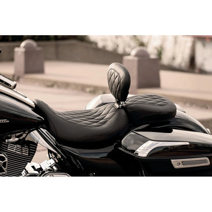 Harley-Davidson Touring (97-25) Tripper passagersæde, diamond – Mustang – Mustang varenr. 76695 – ekstra visning af form, polstring og design – billede 3
