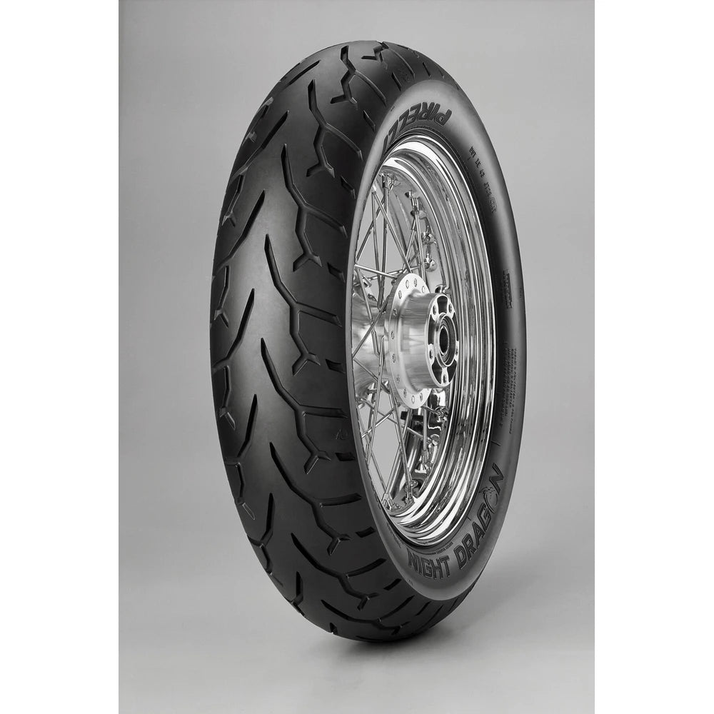 Pirelli Night Dragon 180/70 R16 77H TL – bagdæk – originalt Pirelli bagdæk med stabilitet, komfort og klassisk cruiser-køreglæde. Køb hos Mo2parts.