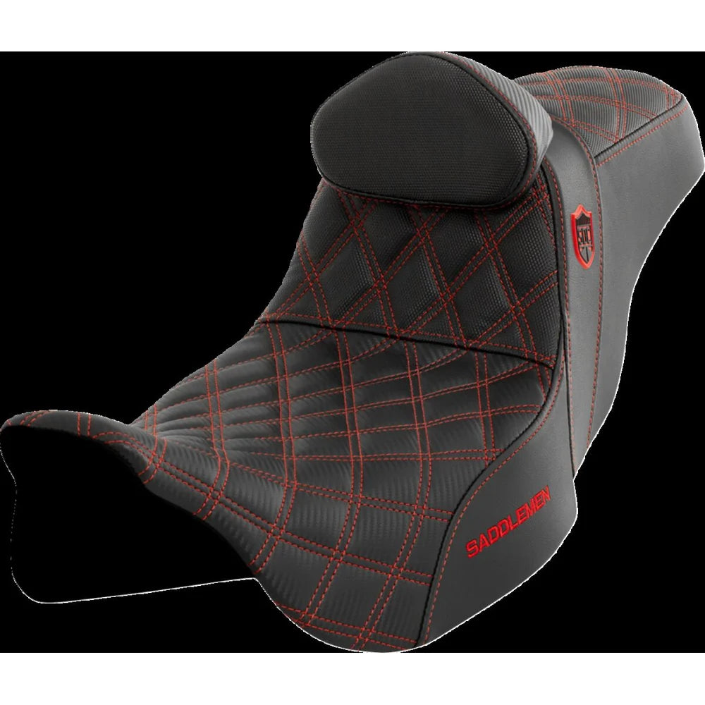 Harley-Davidson Touring (08-24) Pro Series SDC Performance 2-up sæde Black Gripper Lumbar/ Carbon Fiber rød syning med førerryglæn – Saddlemen