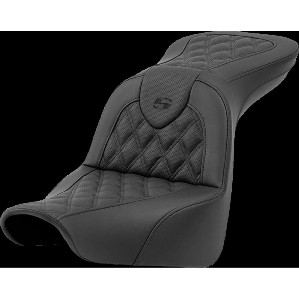 Harley-Davidson Softail (18-26) Roadsofa 2-up sæde Perforated Lattice Stitched – Saddlemen