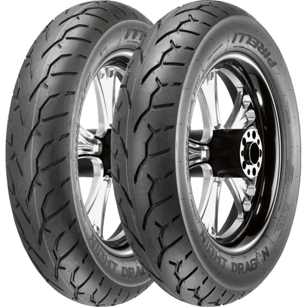 Pirelli Night Dragon 140/75 R17 67V TL – fordæk – originalt Pirelli fordæk med stabilitet, komfort og klassisk cruiser-køreglæde. Køb hos Mo2parts.