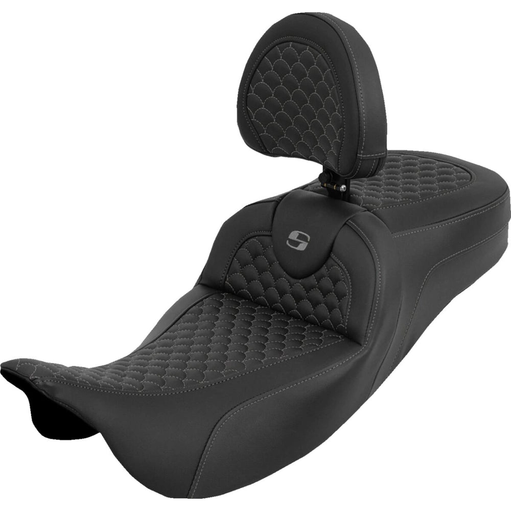 Harley-Davidson Touring (08-25) Roadsofa 2-up sæde Dragon Stitch/ Gripper grå syning Extended Reach – Saddlemen