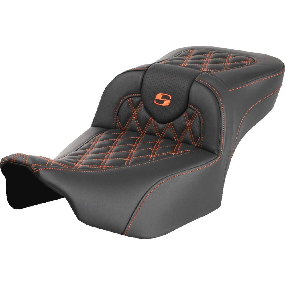 Harley-Davidson Touring (23-26) Roadsofa 2-up sæde Lattice Stitch/ Perforated orange syning Extended Reach (823-07-18403) – Saddlemen