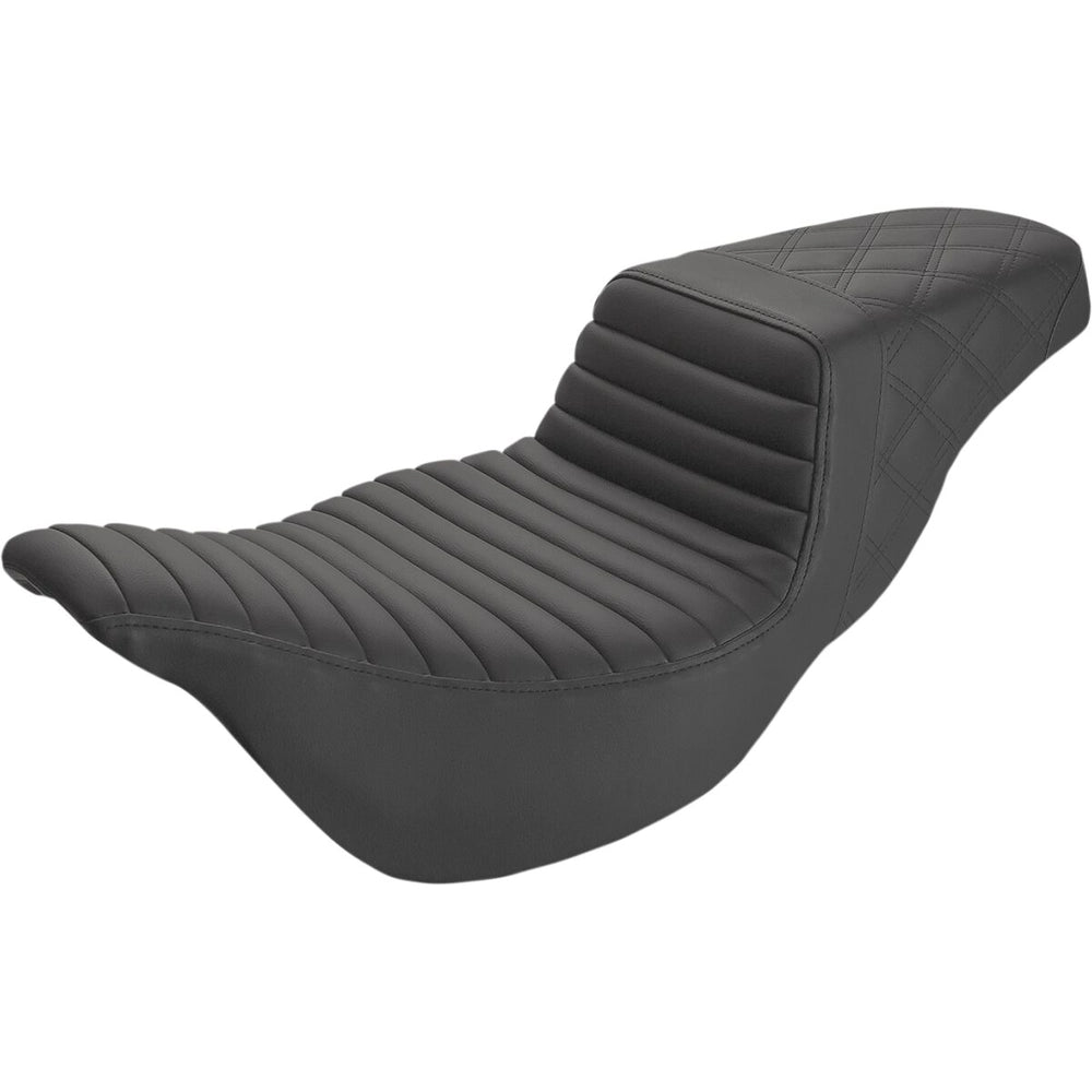 Harley-Davidson Touring (08-24) Step-Up 2-up sæde Front Tuck-n-Roll/ Rear Lattice Stitch Extended Reach, Black – Saddlemen