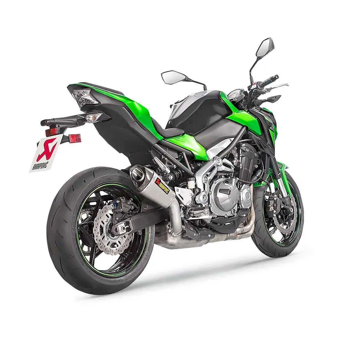 Akrapovič S-K9SO4-ASZT slip-on monteret på Kawasaki Z900 (17-24)