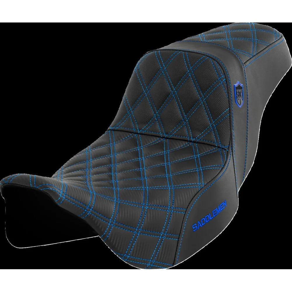 Harley-Davidson Touring (08-24) Pro Series SDC Performance 2-up sæde Black Gripper Lumbar/ Carbon Fiber blå syning – Saddlemen